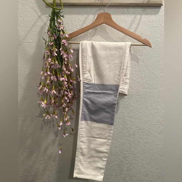 GAP Denim - Picture 2 of 5